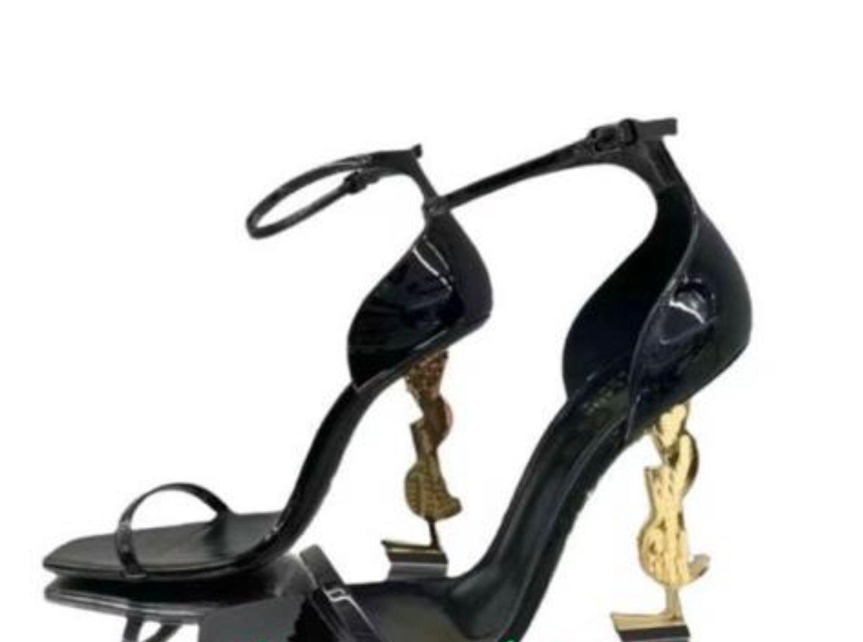 Sandalias Saint Laurent Opyum Negras de Charol